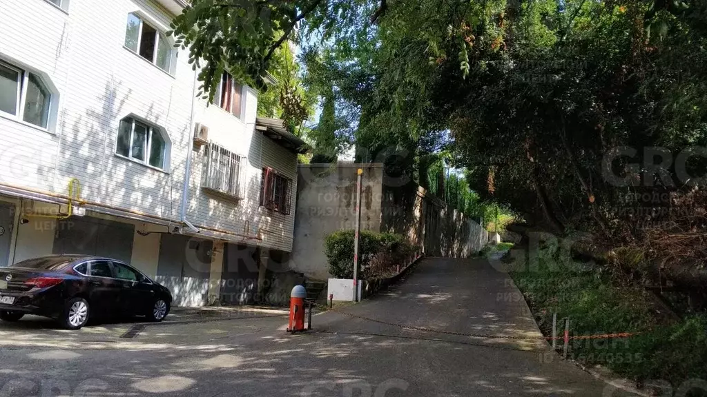 Гараж в Краснодарский край, Сочи ул. Макаренко, 39/2 (62 м) - Фото 1