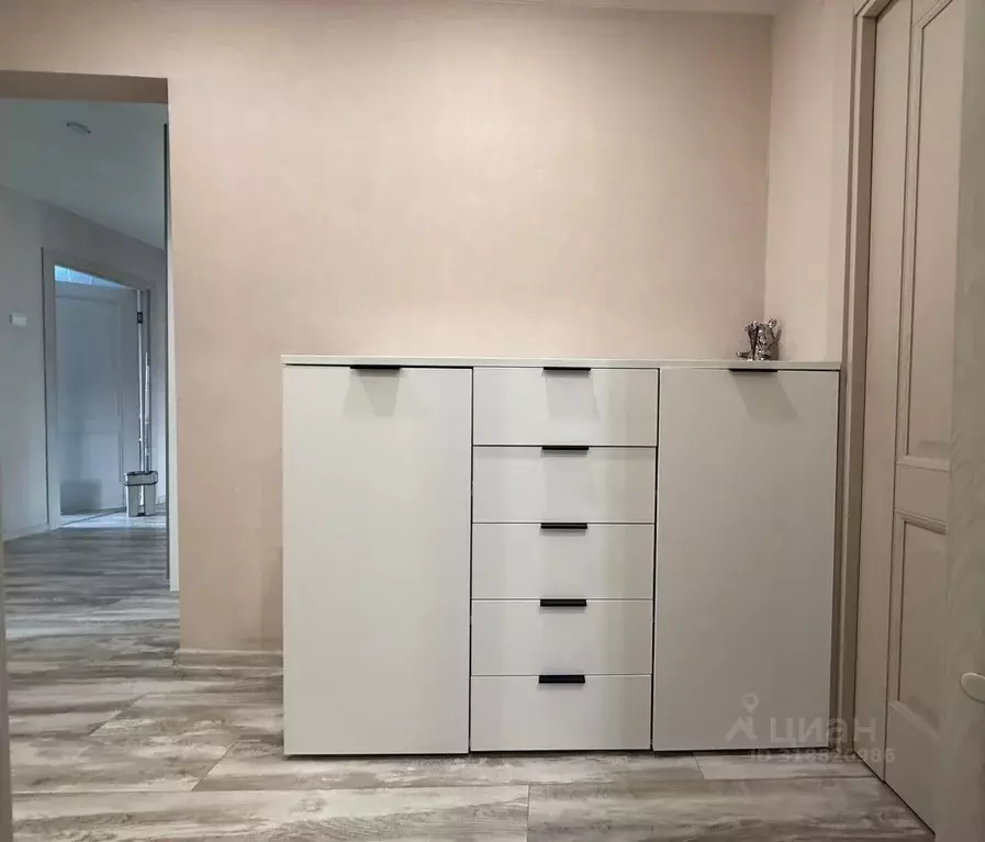 Квартира, 3 комнаты, 63 м - Фото 0