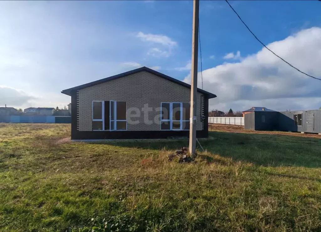 Дом в Краснодарский край, Темрюкский район, Таманское с/пос, пос. ... - Фото 1