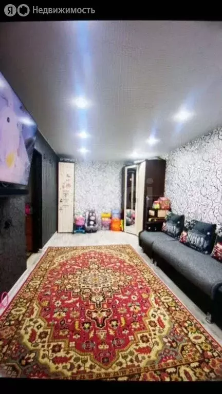 2-комнатная квартира: Омск, улица Калинина, 11 (46.1 м) - Фото 1