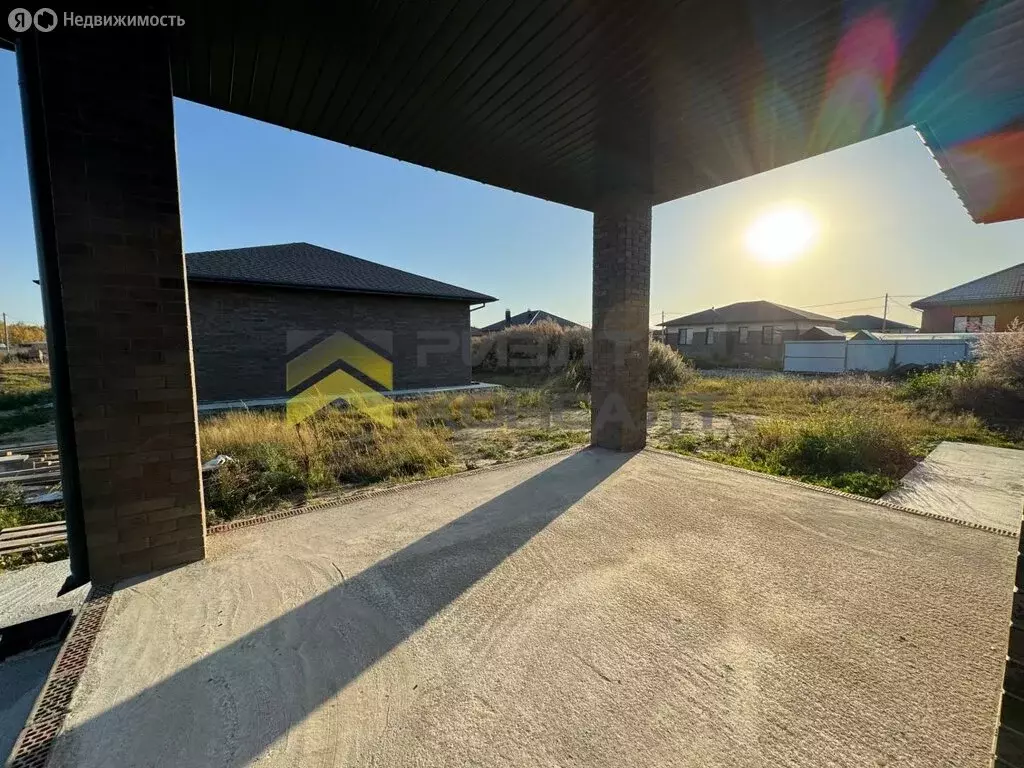 Дом в село Дружино, 3-я Весенняя улица, 16 (100 м) - Фото 1