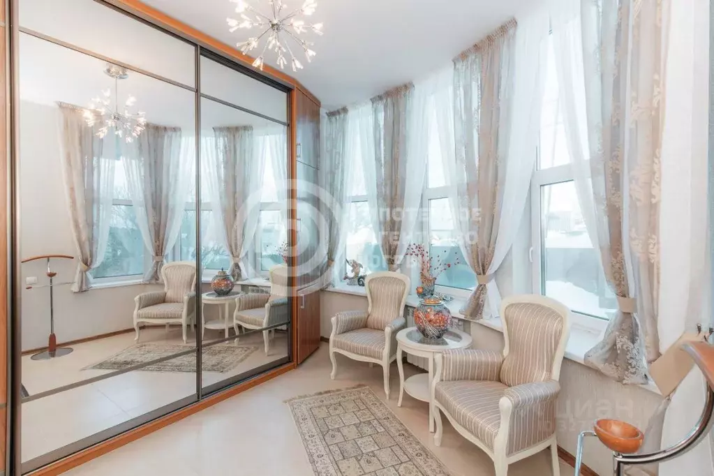 Дом в Ханты-Мансийский АО, Ханты-Мансийск Колхозная ул., 8 (248 м) - Фото 1