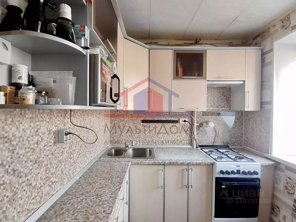 4-к кв. Белгородская область, Губкин ул. Кирова, 48Б (64.0 м) - Фото 0