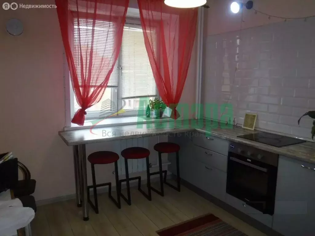 1-комнатная квартира: Чита, Петровско-Заводская улица, 23 (32 м) - Фото 0