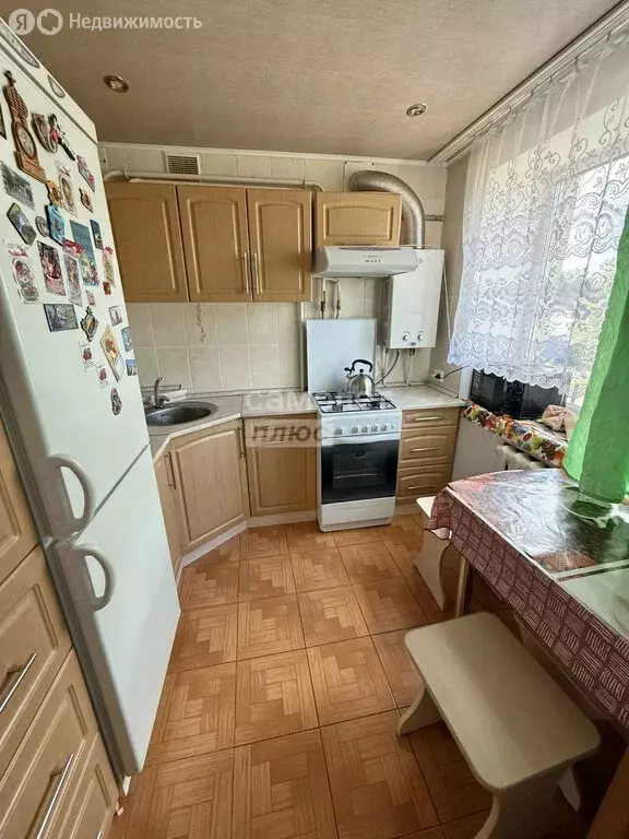 2-комнатная квартира: Стародуб, Первомайская улица, 8 (41.7 м) - Фото 0