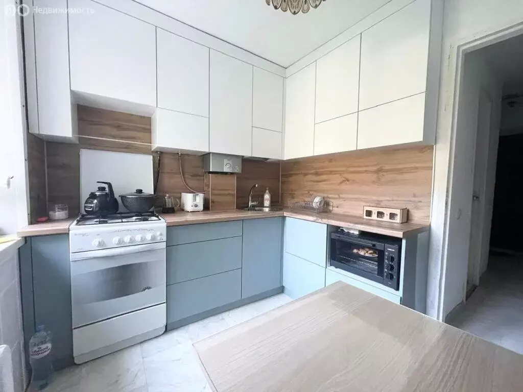 2-комнатная квартира: Великий Новгород, район Софийская сторона, улица ... - Фото 1