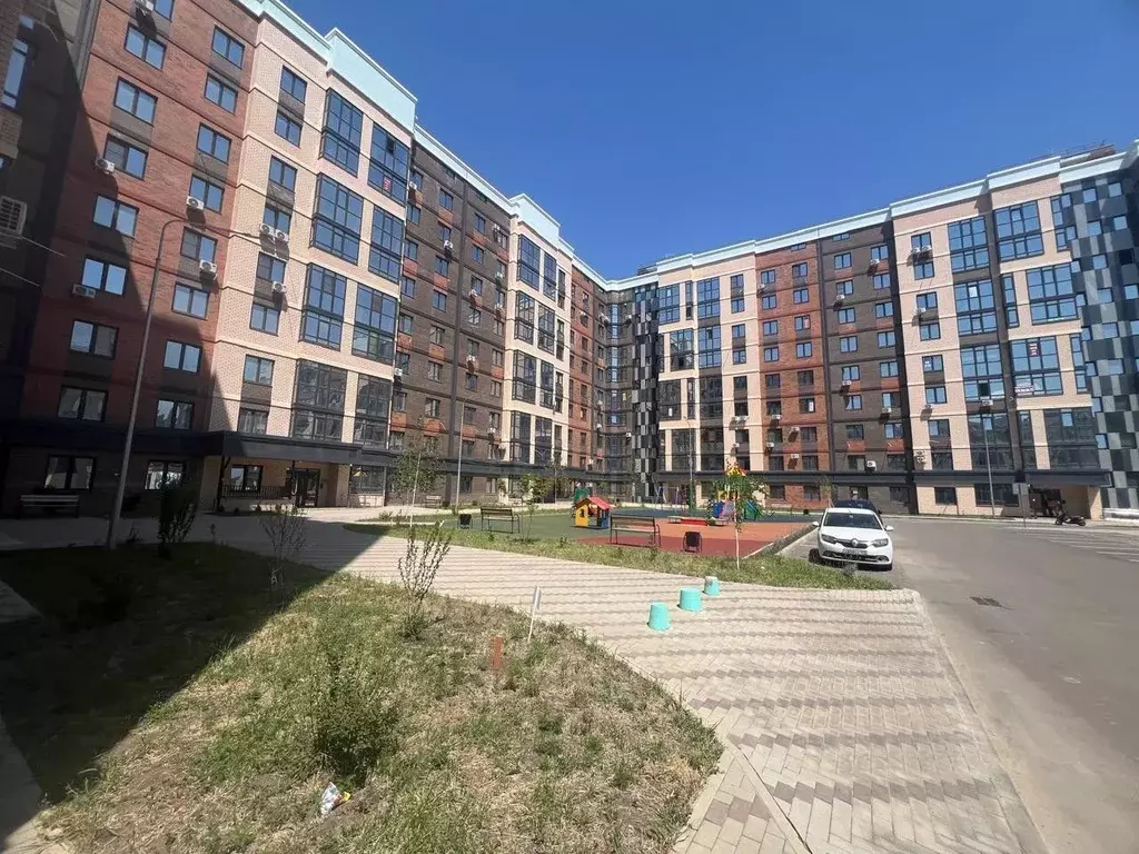 Свободной планировки кв. Краснодарский край, Краснодар ул. Имени ... - Фото 0