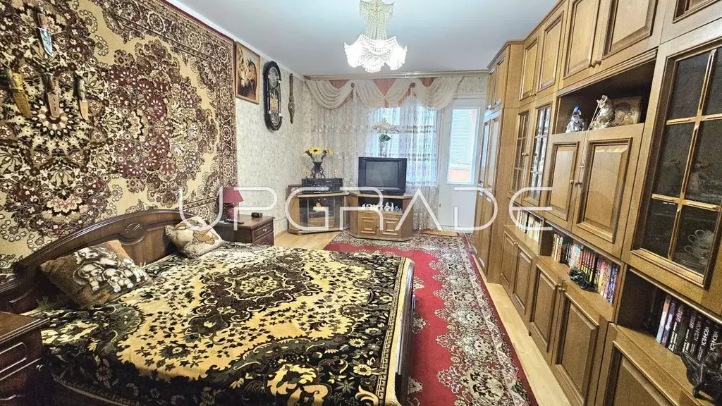 1-к. квартира, 42 м, 1/9 эт. - Фото 1