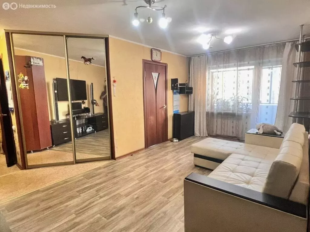 3-комнатная квартира: Челябинск, улица Бажова, 50 (55.6 м) - Фото 2