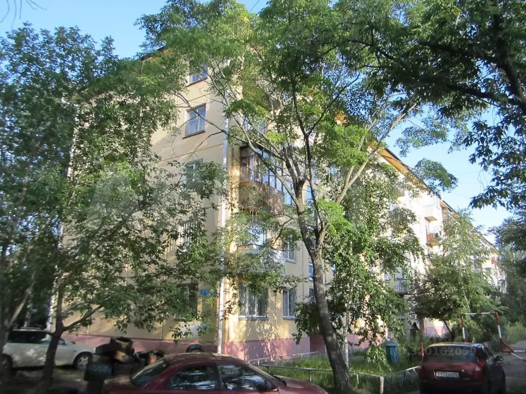2-к кв. Омская область, Омск Городок Нефтяников мкр, ул. 22 Апреля, 10 ... - Фото 0