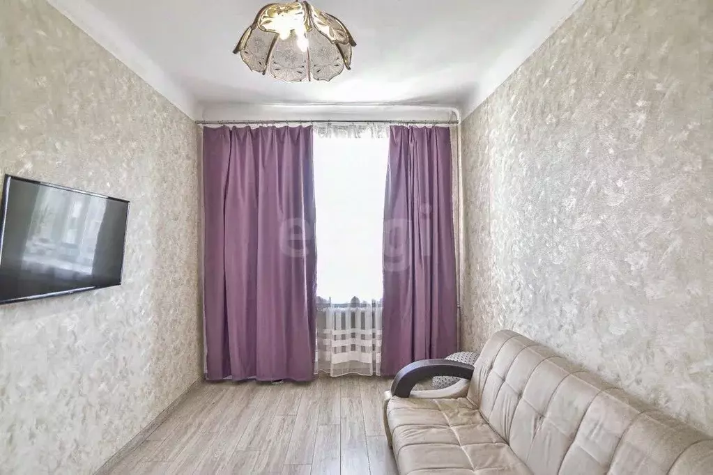 2-к кв. Сахалинская область, Южно-Сахалинск ул. Ленина, 250 (46.7 м) - Фото 1