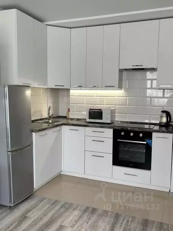1-к кв. Волгоградская область, Волгоград ул. Пархоменко, 2А (33.0 м) - Фото 1