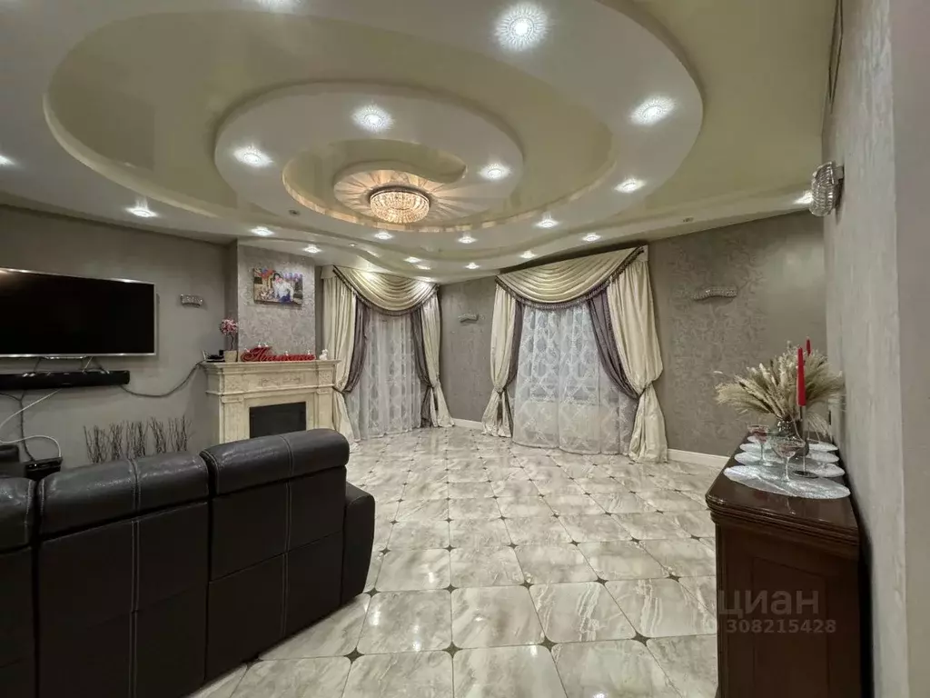 Коттедж в Москва ул. Академика Семенова, 93к16 (500 м) - Фото 1