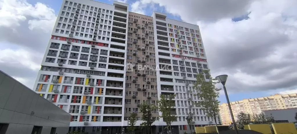 3-к кв. Пензенская область, Пенза ул. Измайлова, 58А (81.4 м) - Фото 0