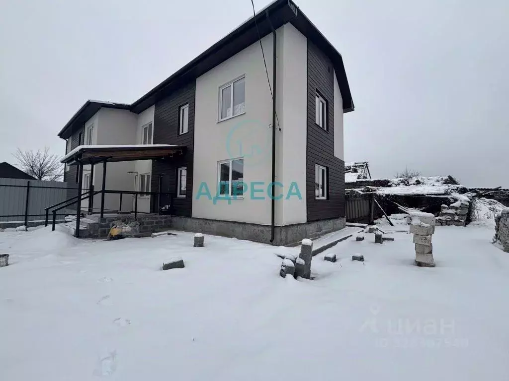 Таунхаус в Белгородская область, Поселок Чернянка городское поселение, ... - Фото 1