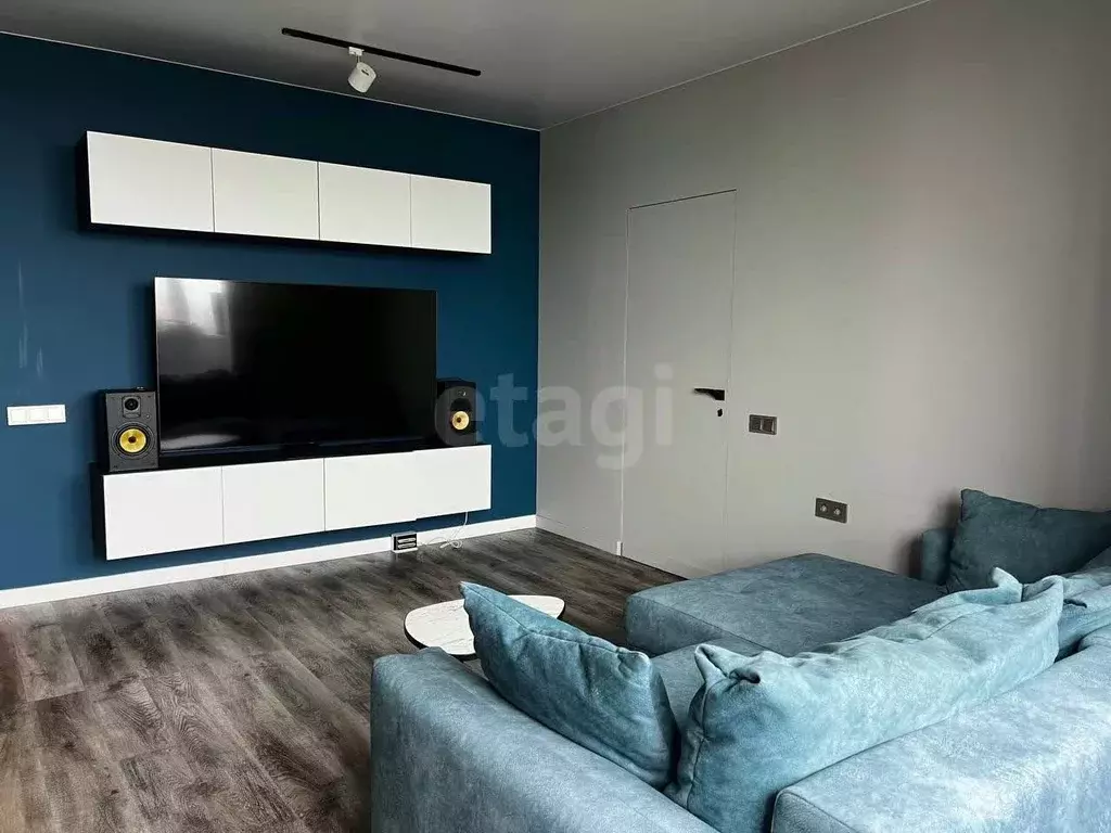 2-к кв. Сахалинская область, Южно-Сахалинск просп. Мира, 300к6 (55.0 ... - Фото 1