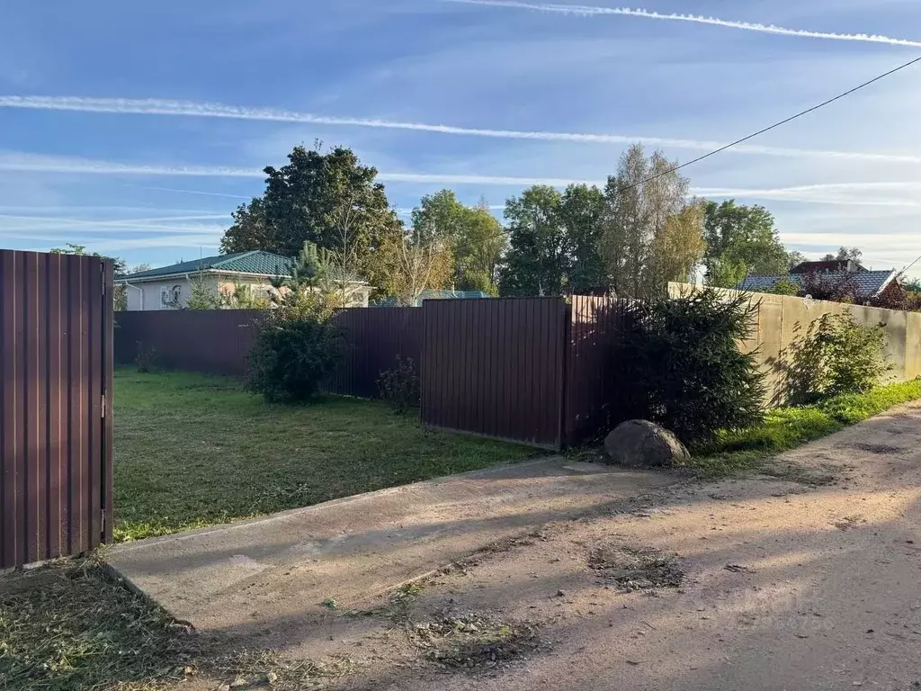 Участок в Ленинградская область, Кингисеппский район, Нежновское ... - Фото 1