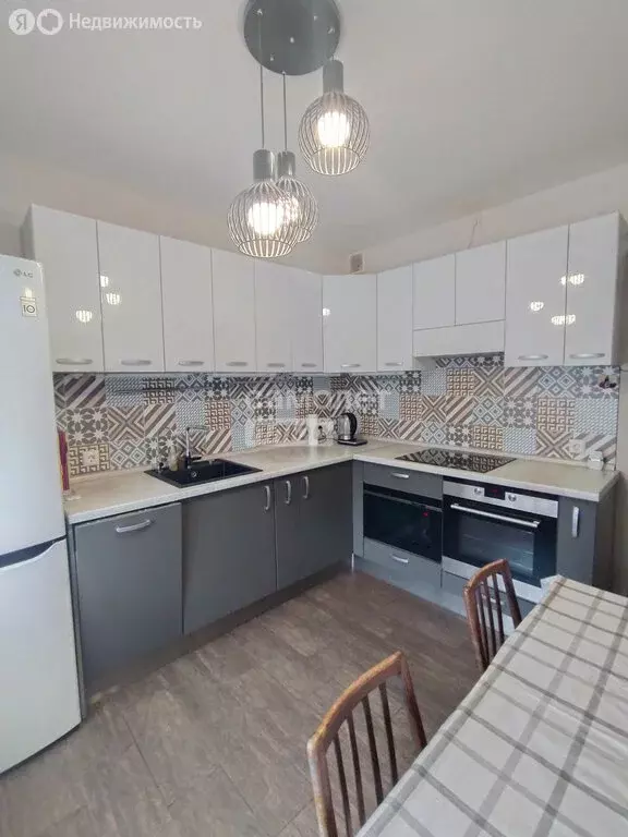 3-комнатная квартира: Озерск, бульвар Луначарского, 13 (62.8 м) - Фото 1