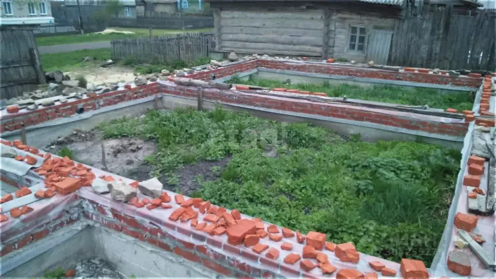 Дом в Саратовская область, Балтайское муниципальное образование, с. ... - Фото 0