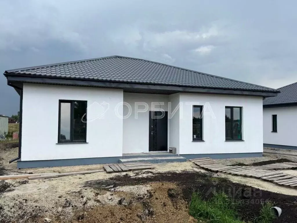 Дом в Тюменская область, Тюменский район, Новокаменский кп ул. ... - Фото 1