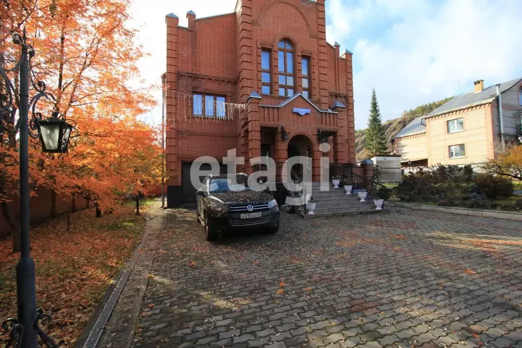 Дом в Красноярский край, Красноярск Кедровый пер., 10 (500 м) - Фото 1