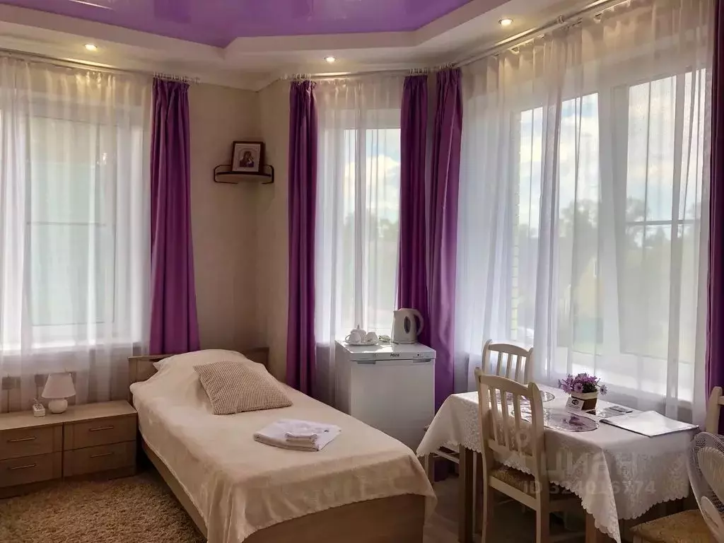 Комната Псковская область, Печоры Международная ул., 14 - Фото 2