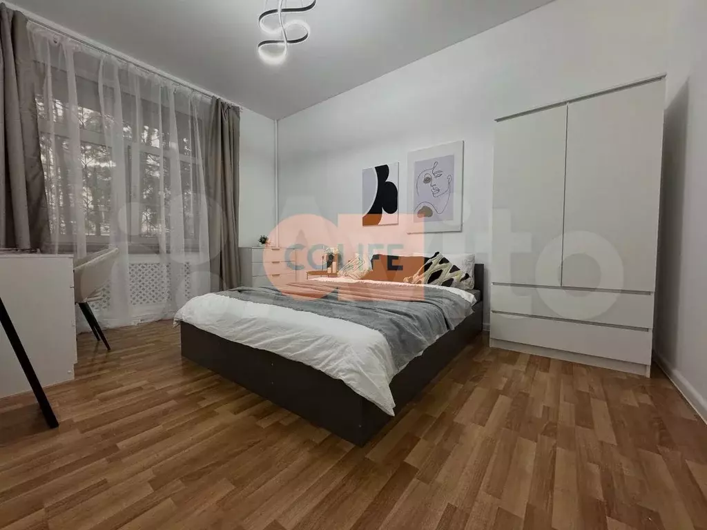 Комната 14 м в 3-к., 1/7 эт. - Фото 0