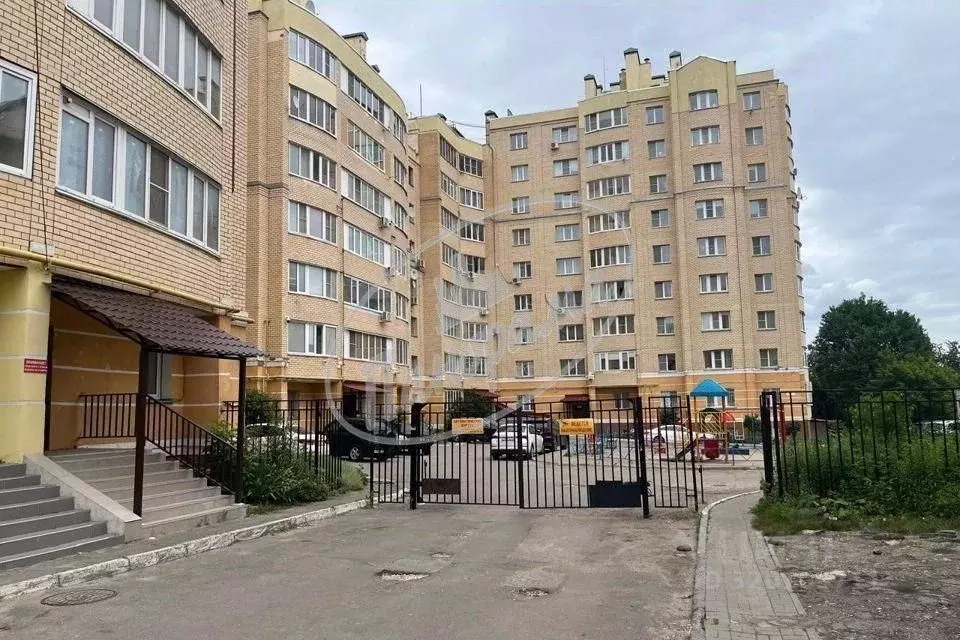 3-к кв. Калужская область, Калуга ул. Луначарского, 39 (83.3 м) - Фото 0