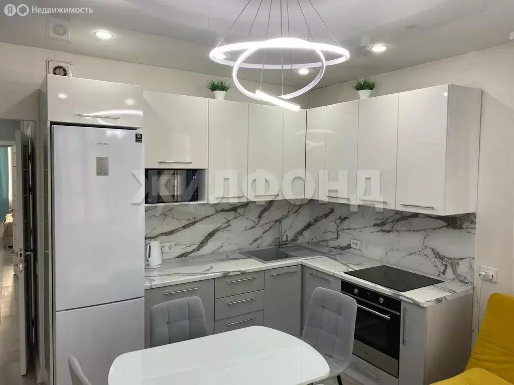 2-комнатная квартира: Абакан, улица Некрасова, 33 (51 м) - Фото 2