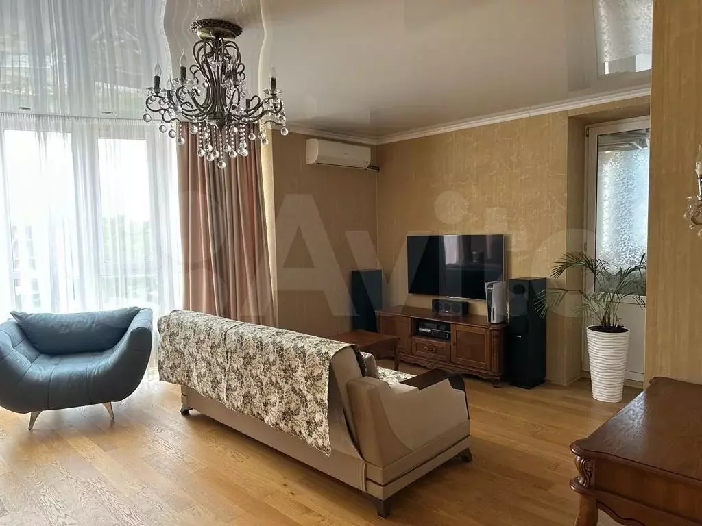 3-к. квартира, 104 м, 6/9 эт. - Фото 1