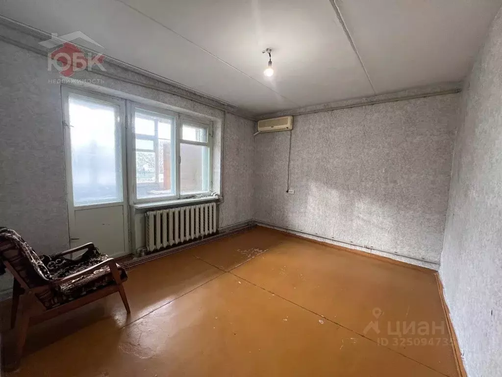 2-к кв. Крым, Сакский район, с. Уютное ул. Кирова, 4 (51.7 м) - Фото 1