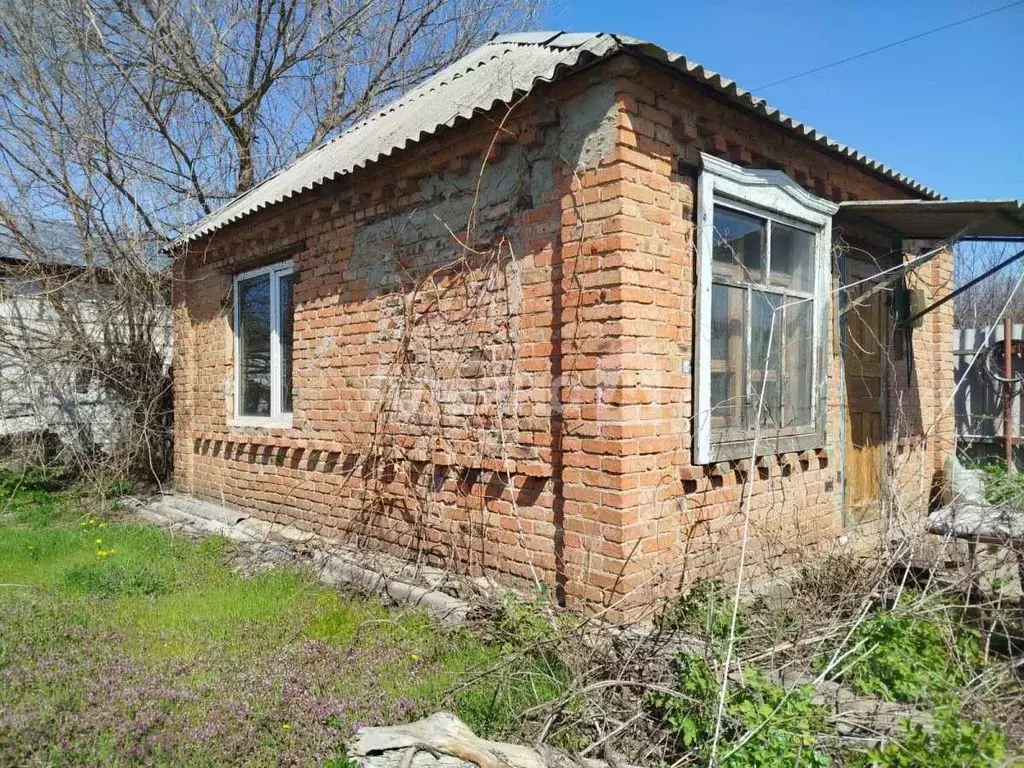 Дом в Ростовская область, Каменск-Шахтинский ул. Кольцевая (24 м) - Фото 1