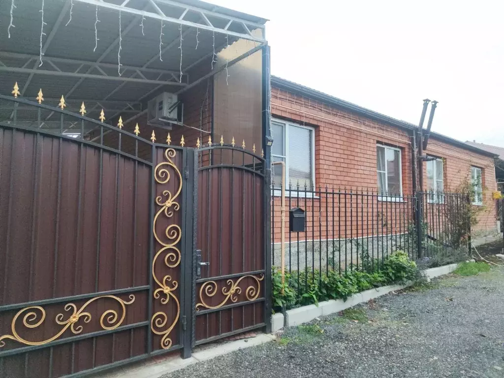 Коттедж в Ставропольский край, Михайловск Шпаковский район, Ташлянский ... - Фото 1