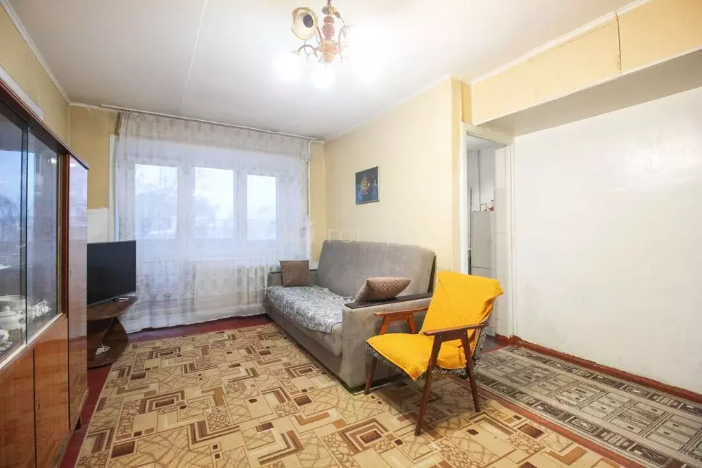 3-к кв. Алтайский край, Барнаул Молодежная ул., 6 (42.2 м) - Фото 1