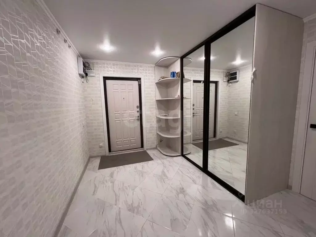 2-к кв. Тюменская область, Тюмень ул. Николая Никитина, 4к1 (67.2 м) - Фото 1