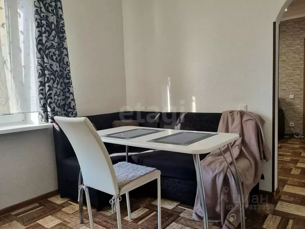 3-к кв. Саратовская область, Саратов ул. Имени А.В. Плякина, 8 (78.0 ... - Фото 2