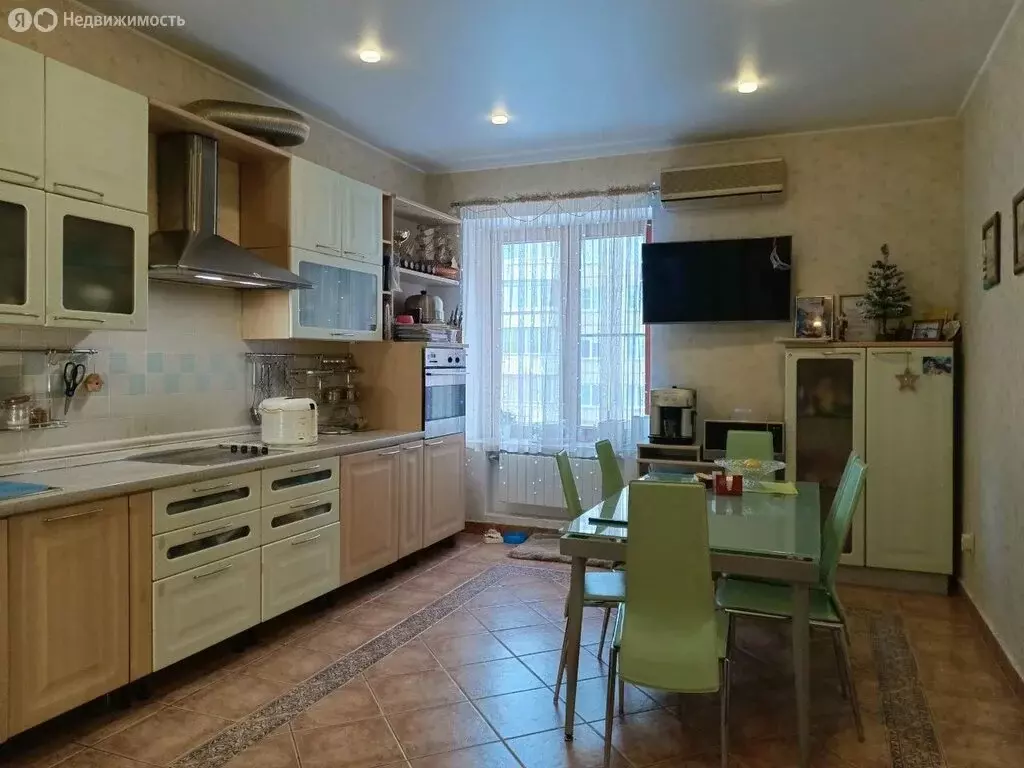 4-комнатная квартира: Челябинск, улица Пушкина, 48 (183.8 м) - Фото 0