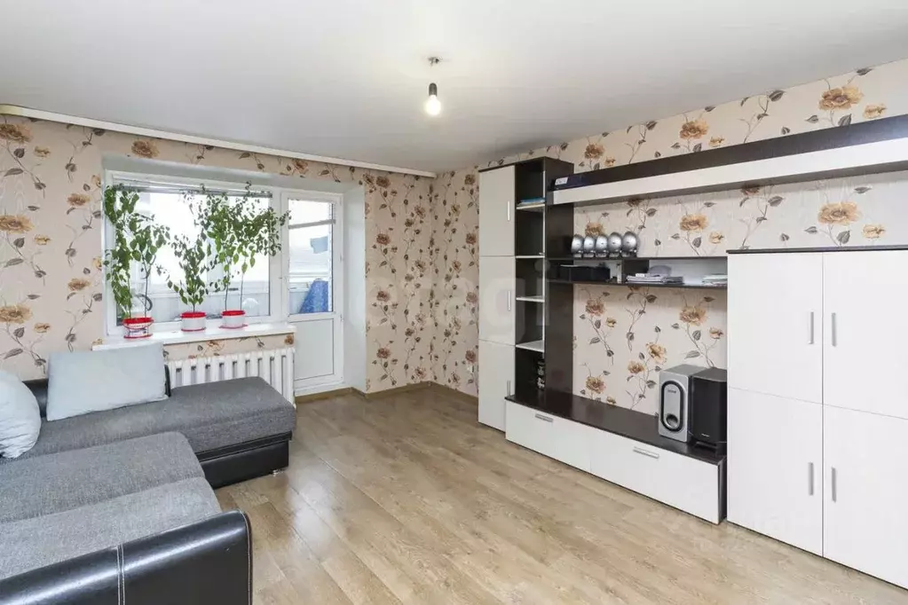 3-к кв. Тюменская область, Тюмень ул. Боровская, 2Б (59.2 м) - Фото 1