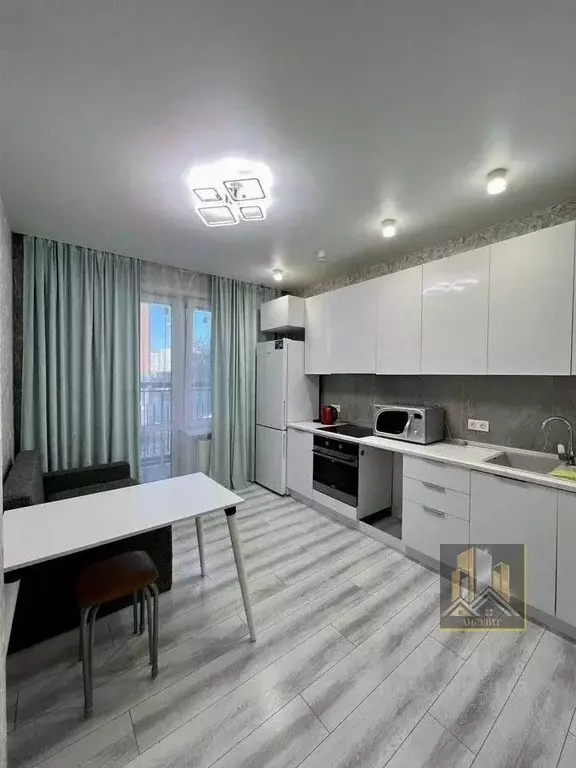 1-к кв. Татарстан, Казань ул. Николая Ершова, 65Б/2 (42.0 м) - Фото 0