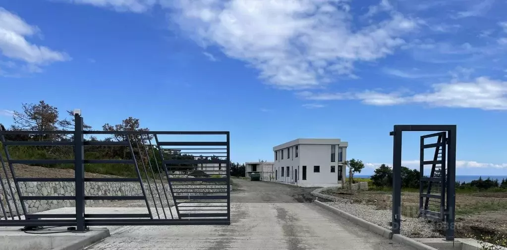 Дом в Крым, Алушта муниципальный округ, пос. Семидворье  (204 м) - Фото 1