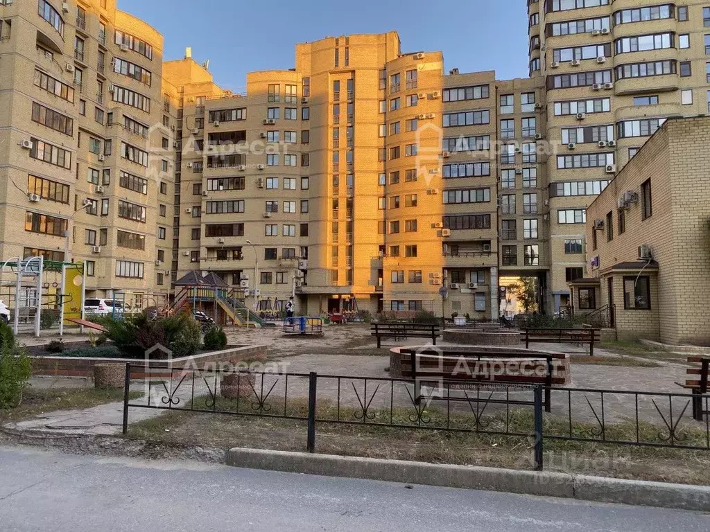 2-к кв. Волгоградская область, Волгоград Новороссийская ул., 11 (80.6 ... - Фото 1