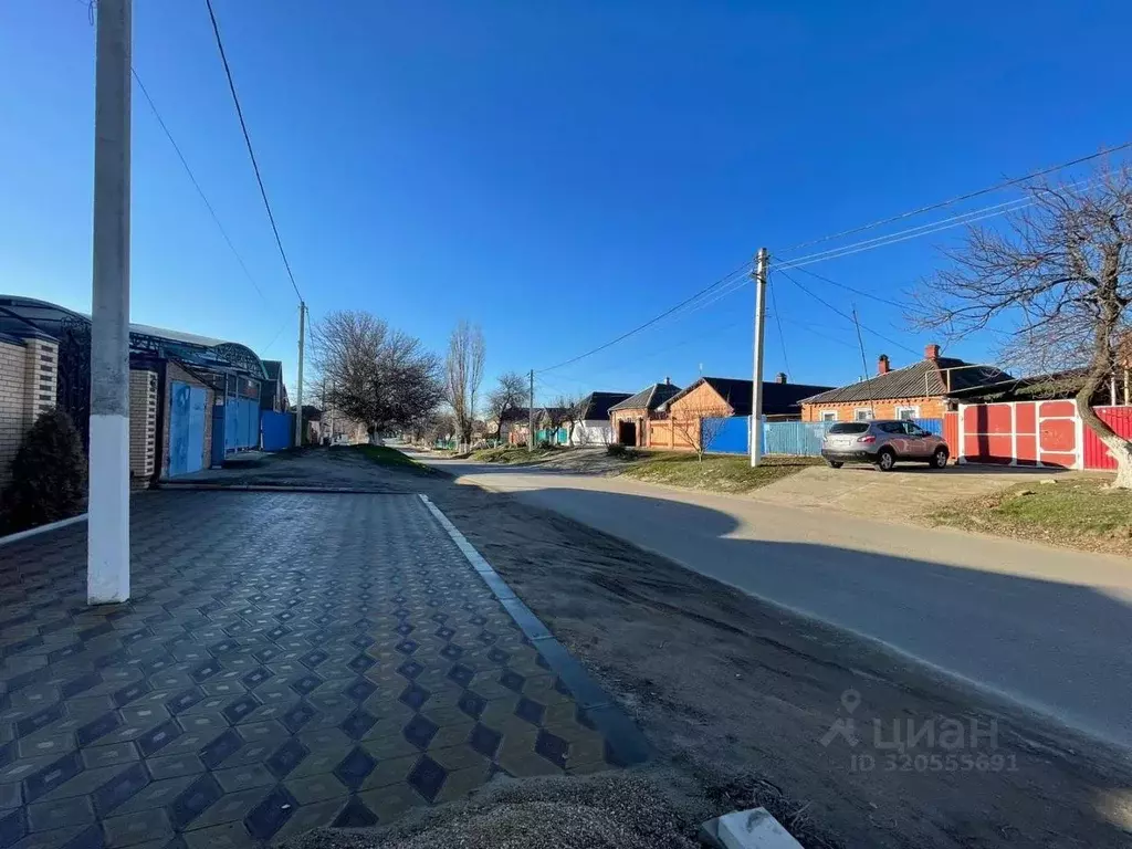 Дом в Краснодарский край, Кропоткин Кавказский район, ул. 8 Марта (37 ... - Фото 2