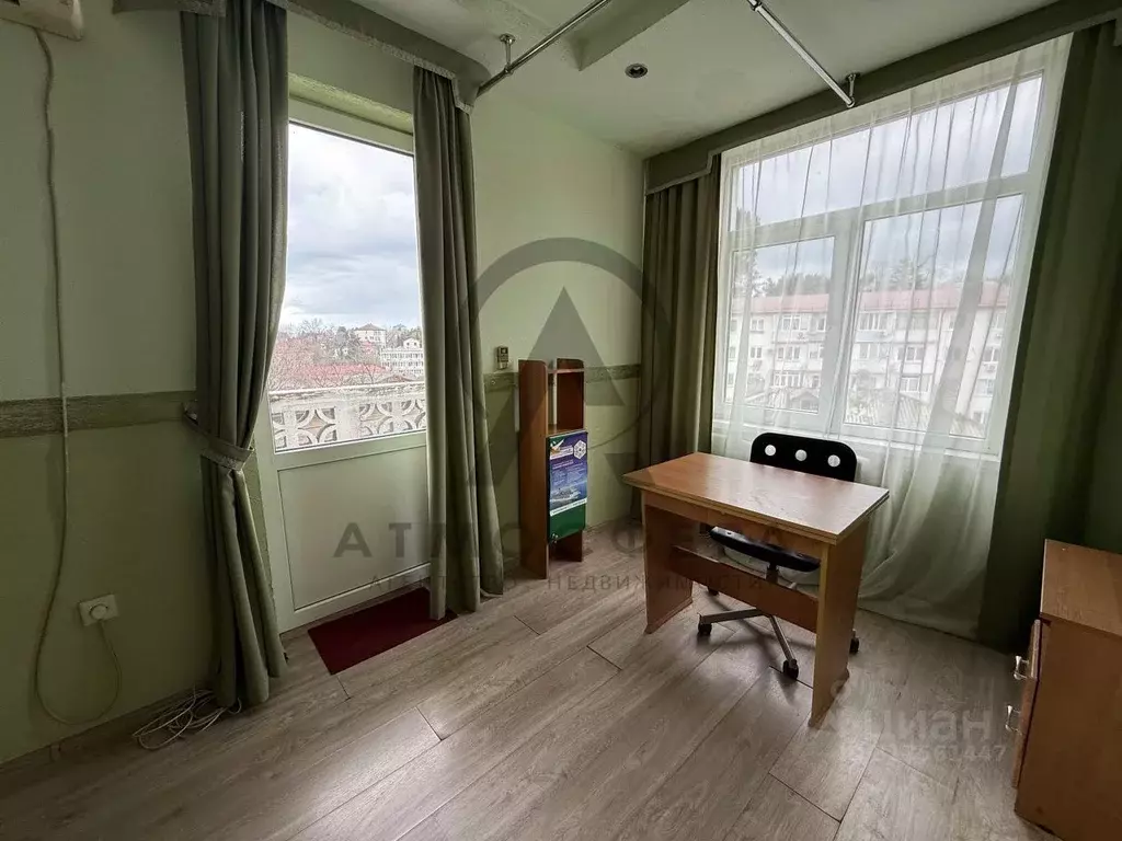 Офис в Краснодарский край, Туапсе ул. Карла Маркса (13 м) - Фото 0