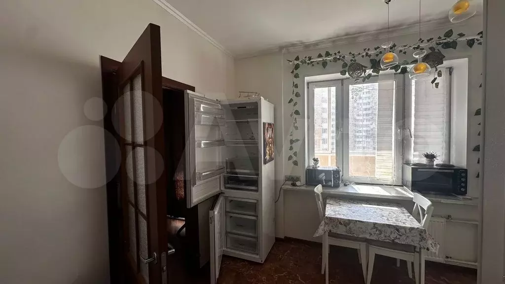 1-к. квартира, 37 м, 7/17 эт. - Фото 1