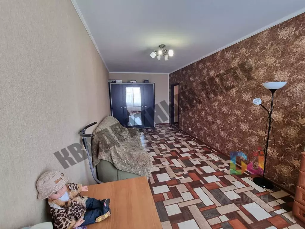 2-к кв. Калмыкия, Элиста Республиканская ул., 3 (65.6 м) - Фото 2