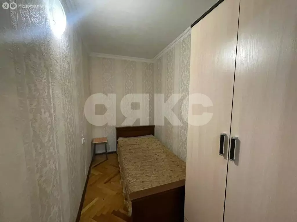 2-комнатная квартира: Майкоп, Краснооктябрьская улица, 57 (32 м) - Фото 1