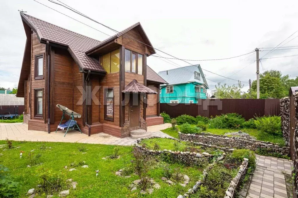 Дом в Новосибирская область, Бердск ул. Парижской Коммуны (280 м) - Фото 1