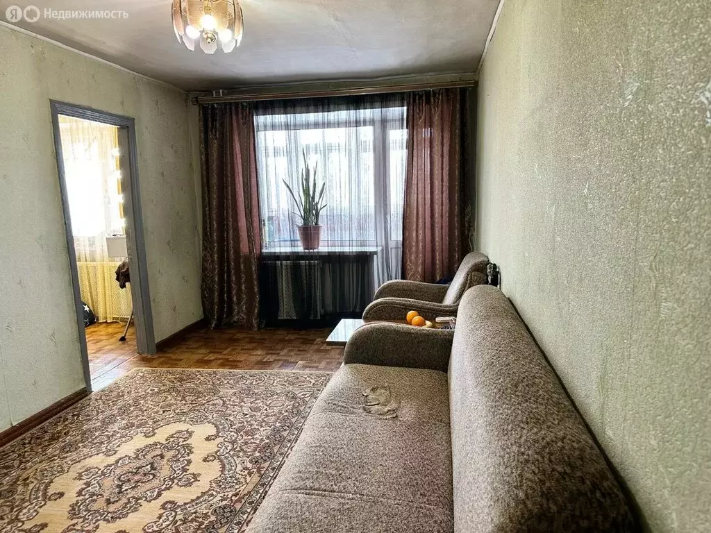 3-комнатная квартира: Бийск, улица имени Героя Советского Союза ... - Фото 1