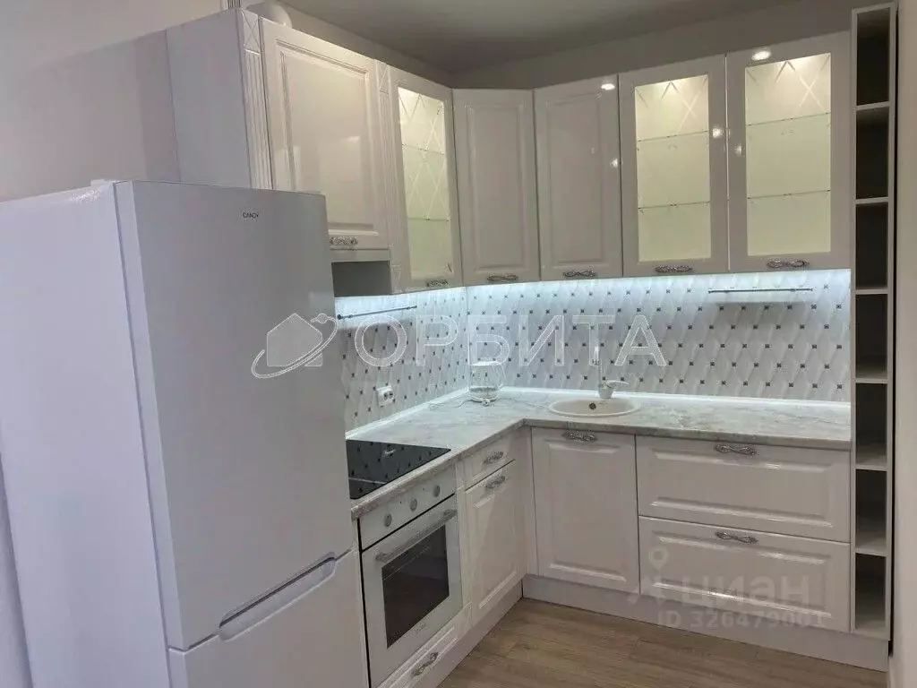 Студия Тюменская область, Тюмень ул. Краснооктябрьская, 16к1 (31.4 м) - Фото 1