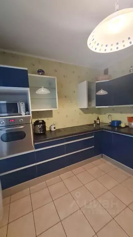 2-к кв. Санкт-Петербург Индустриальный просп., 23 (72.0 м) - Фото 0